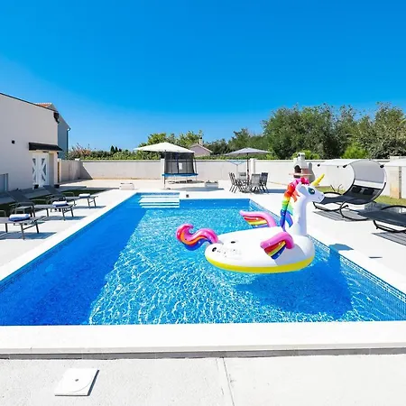 Modern M&m, * Zaton (Zadar)