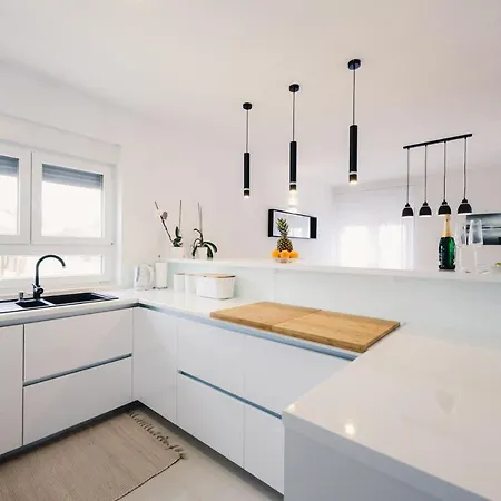 Modern M&m, Zaton (Zadar)